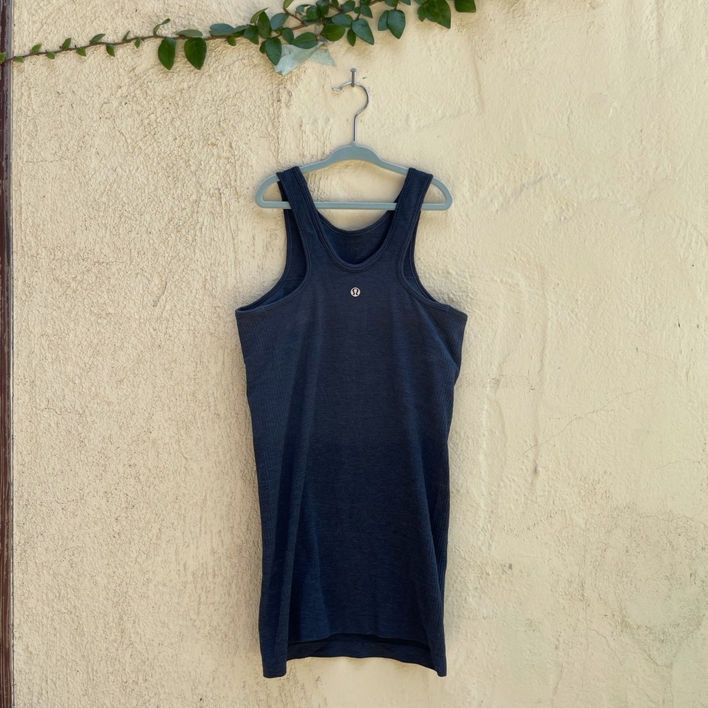 Lululemon blue workout top good condition